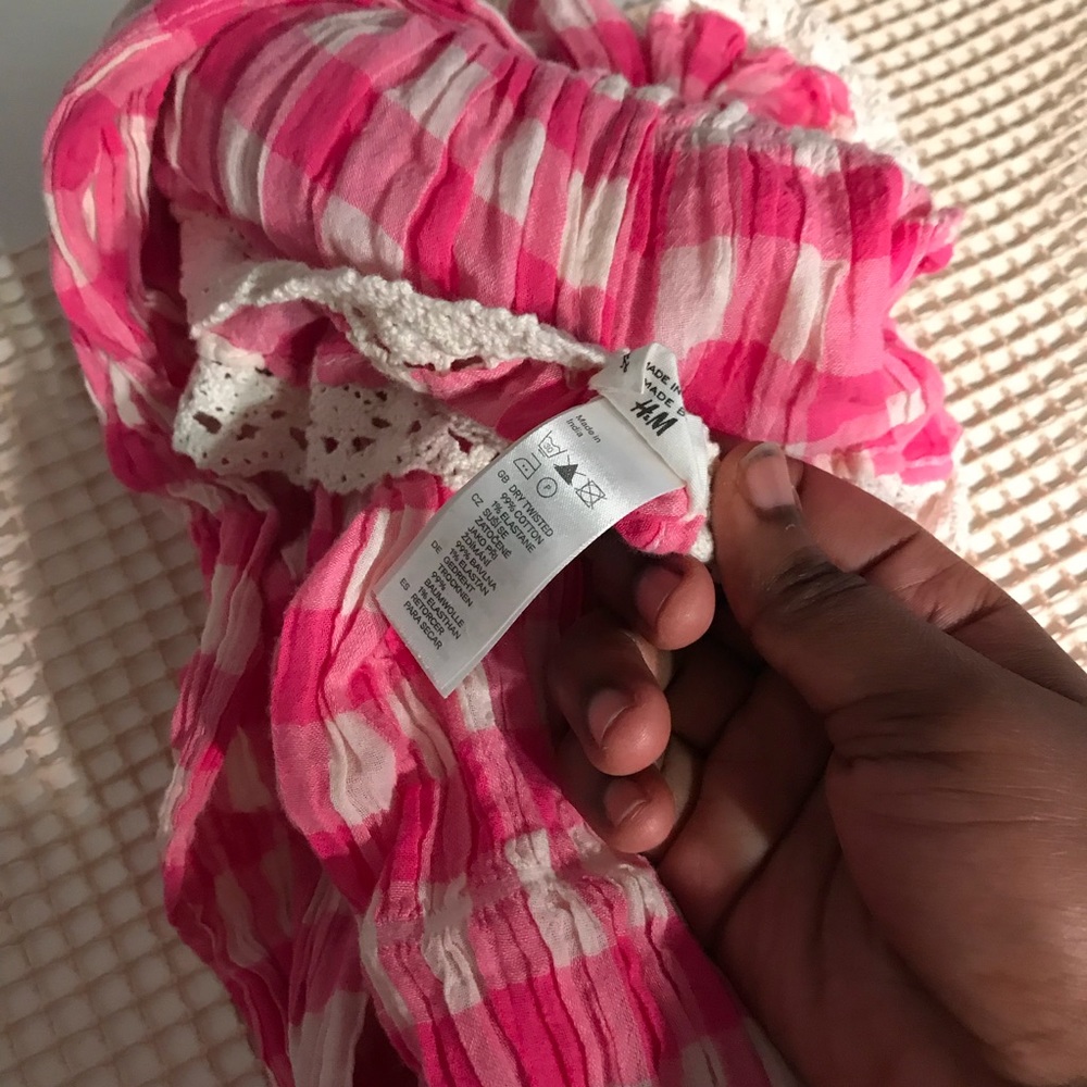 H&M woven pink & white scarf